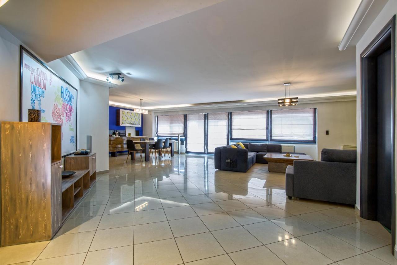 Spacious Modern Apartments With Great Rooftop View Афіни Екстер'єр фото